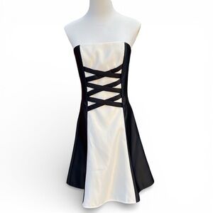 Jessica McClintock Black and White Strapless Dress